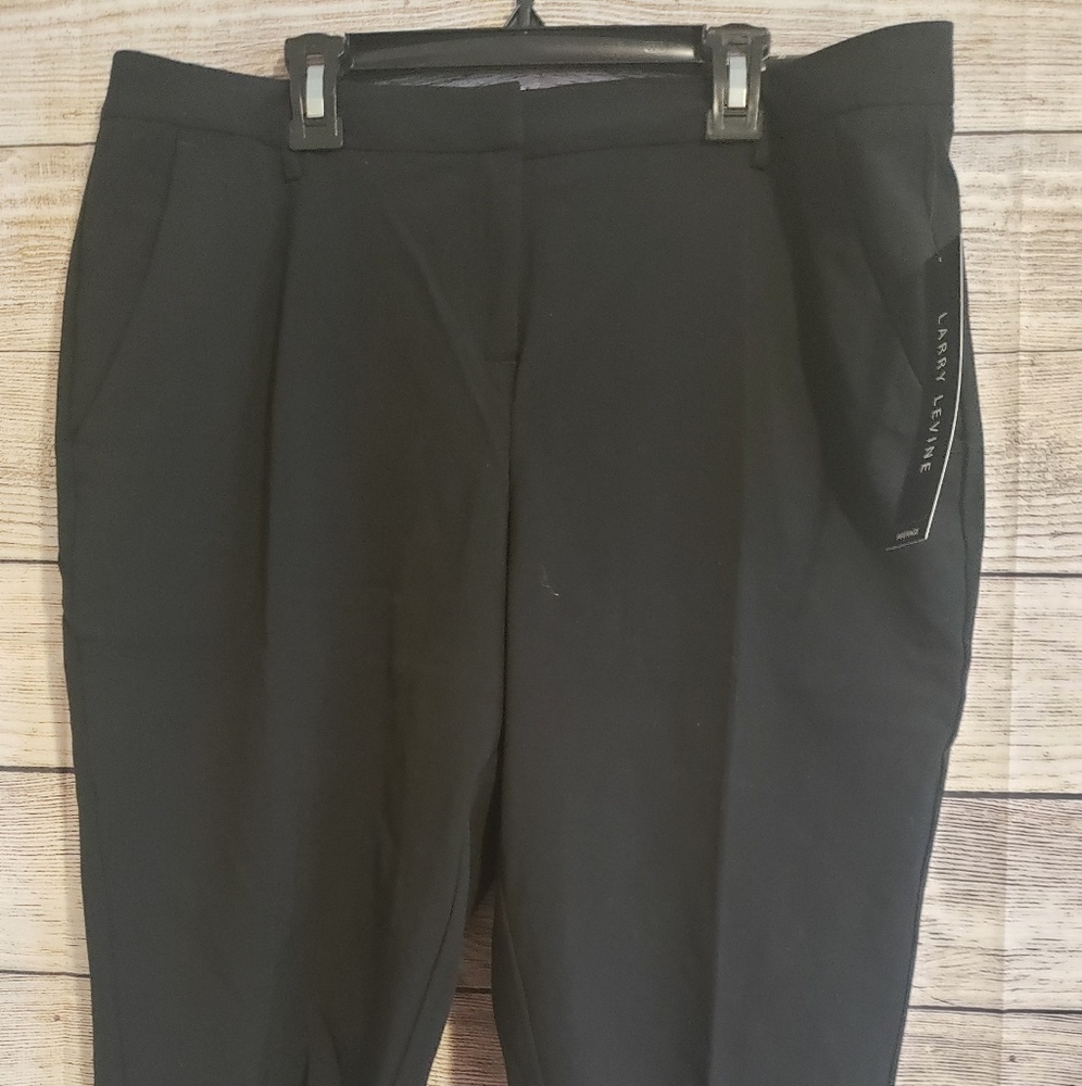 Larry Levine Bermuda Shorts